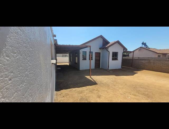 2 BEDROOM HOUSE FOR SALE IN SOSHANGUVE XX